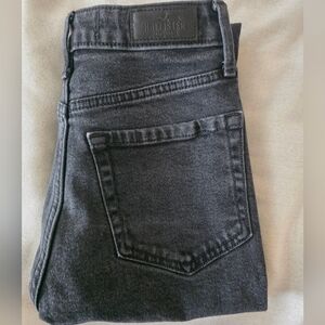 Hollister Women's Gray Skinny Jeans Black Wash Trendy And Stylish Casula Sz 27